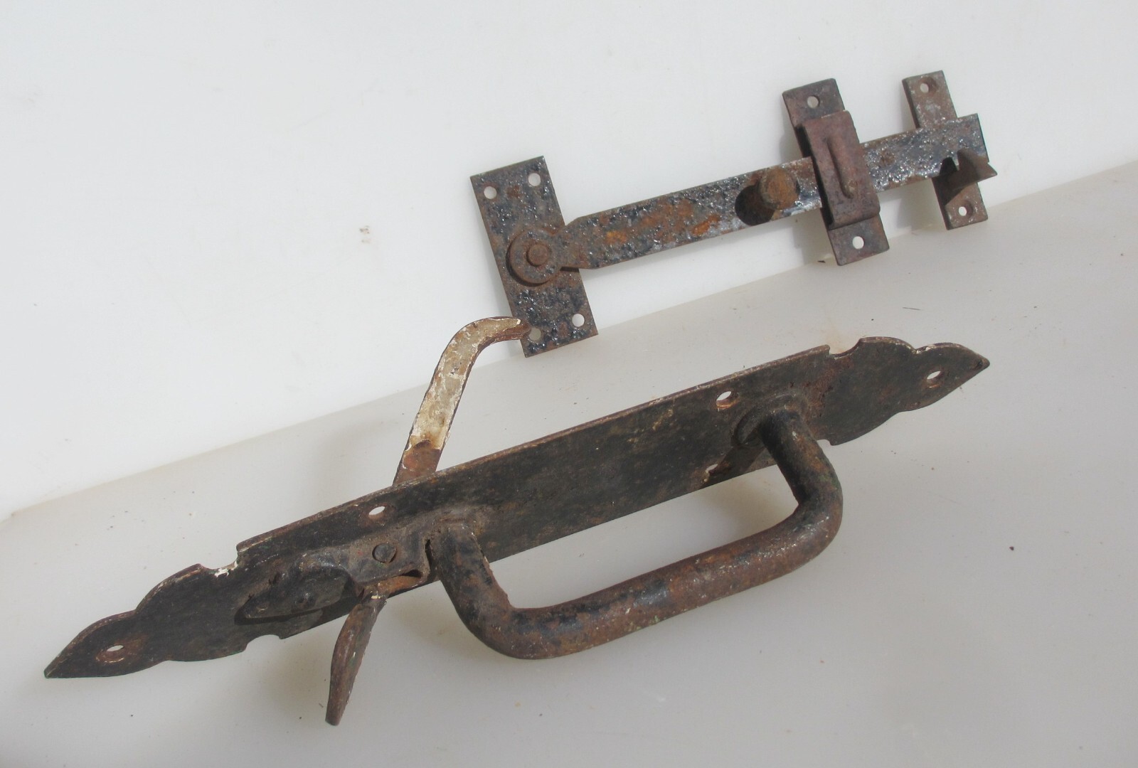 Antique Iron Door Latch Lock Catch Old Gate WC Barn Keep Vintage 9"W