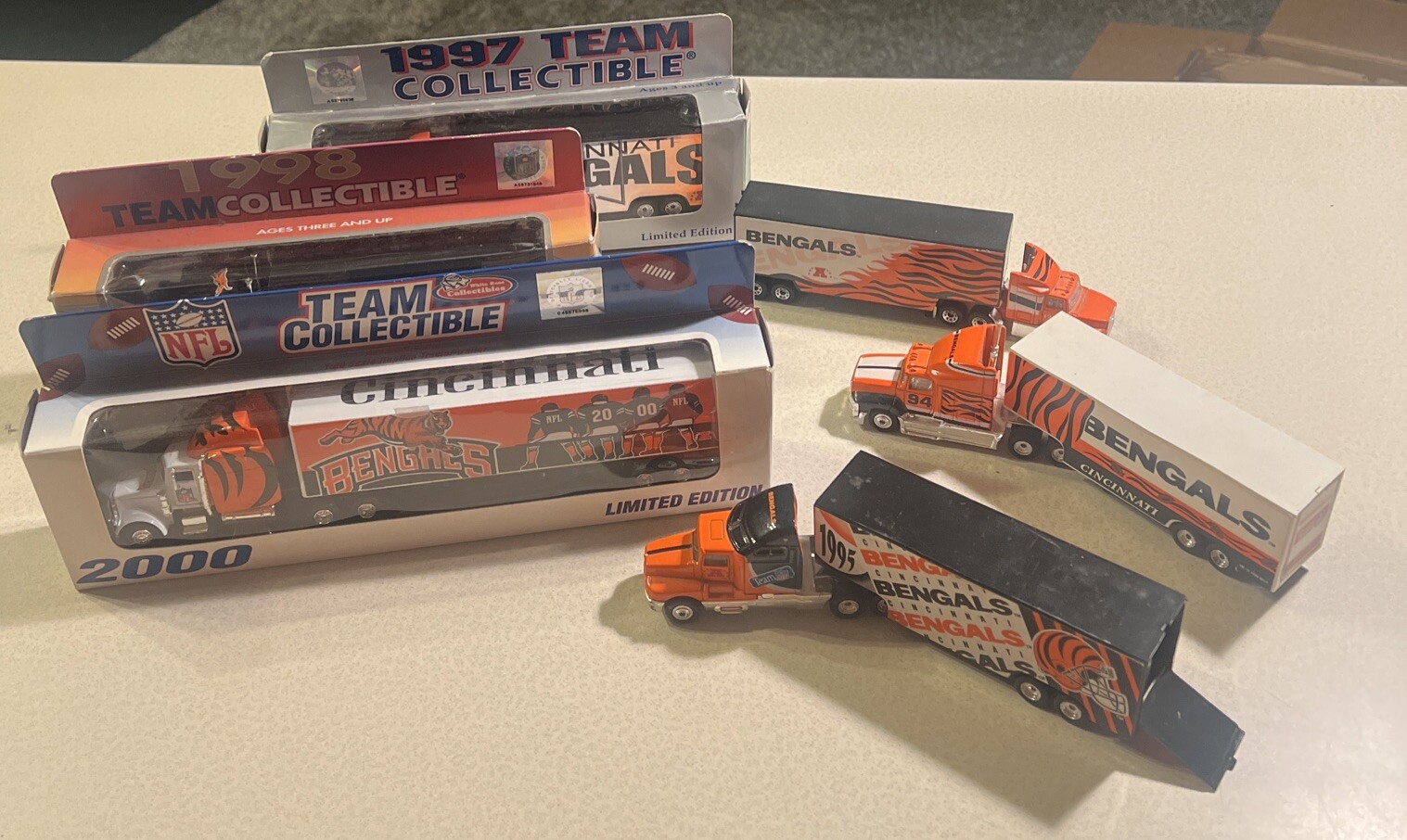 Lot of 6 Vintage NFL Cincinnati Bengals Semi Trucks From 1990’s 3 Boxed Matchbox-image