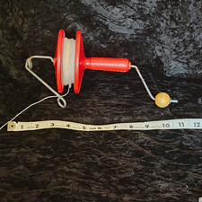 Hi-Flier Plastic Kite String Winder Reel with Crank Handle, Made in USA
