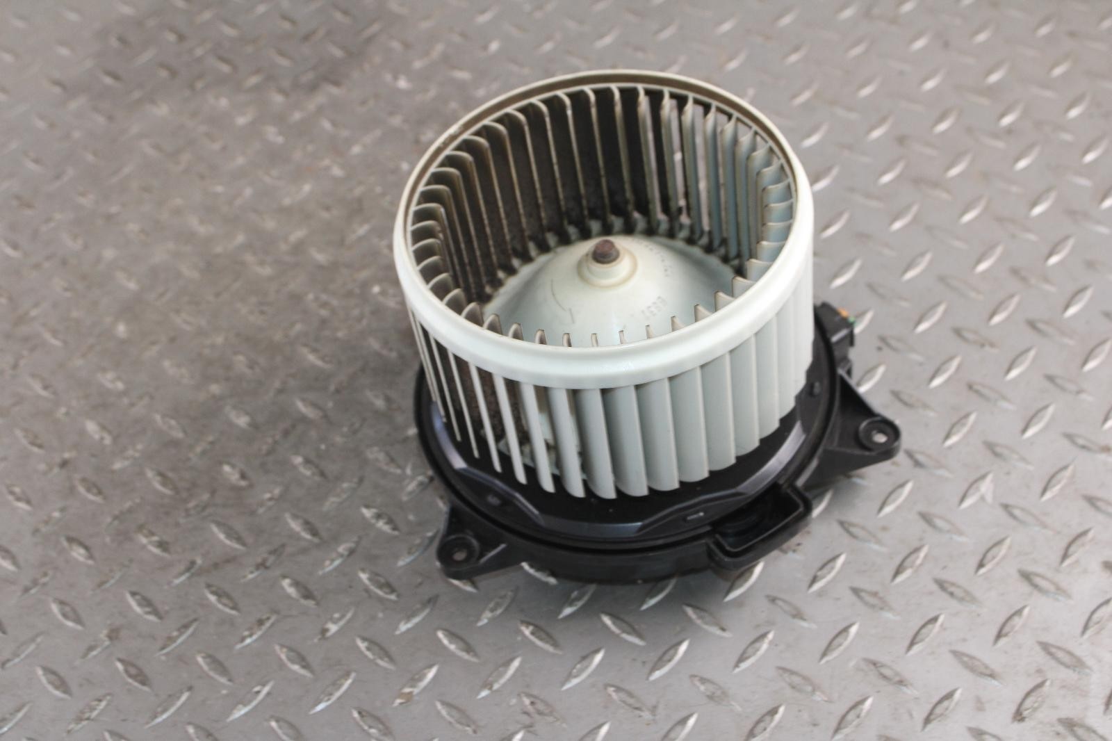 14-20 MASERATI GHIBLI HVAC Heat Heater Air AC Blower Motor Assembly Unit OEM OE