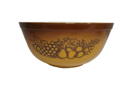 VTG Pyrex 2 1/2 QT. Old Orchard Mixing Bowl #403