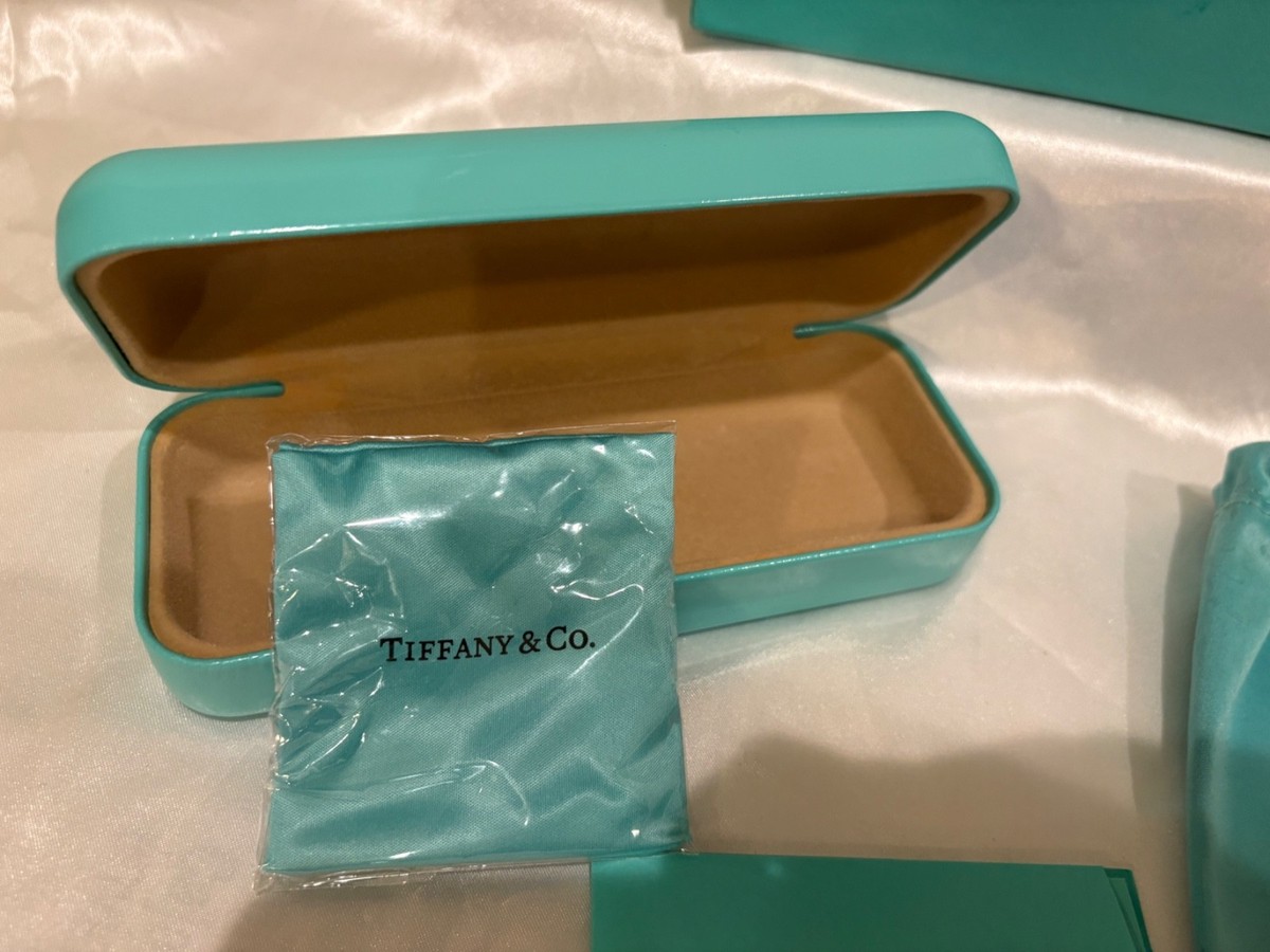 Tiffany & Co. Sunglass Hard Case Clam Shell W/ Box /Cleaning  display picture 2