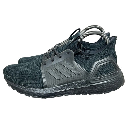 Adidas Ultraboost 19 Triple schwarz Damengröße 7 Laufschuhe $ 180 NEU EF1345