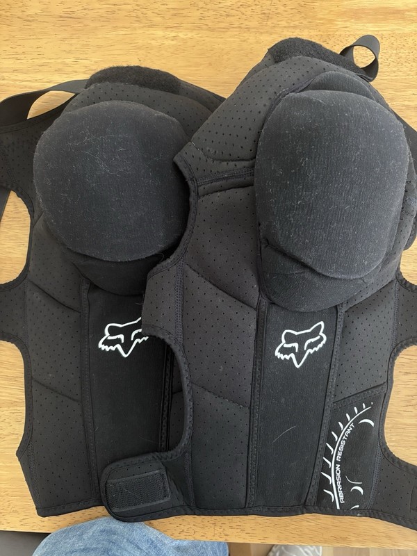 Fox Launch Pro Knee/Shin Pads Size Small/Medium Black MTB Mountain Bike