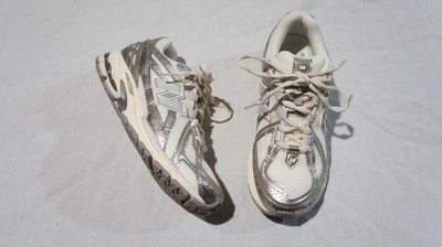 New Balance 1906R NB Arid Stone Permafrost Silver Metallic U1906RCN Women s 6.5