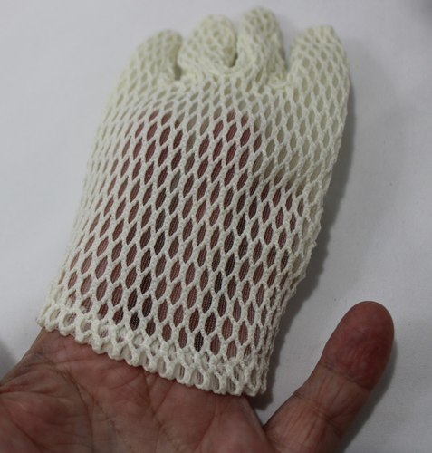 VINTAGE 1950'S DRESS SMALL GIRLS MESH/SEE THROUGH CLOTH GLOVES - Picture 8 of 13