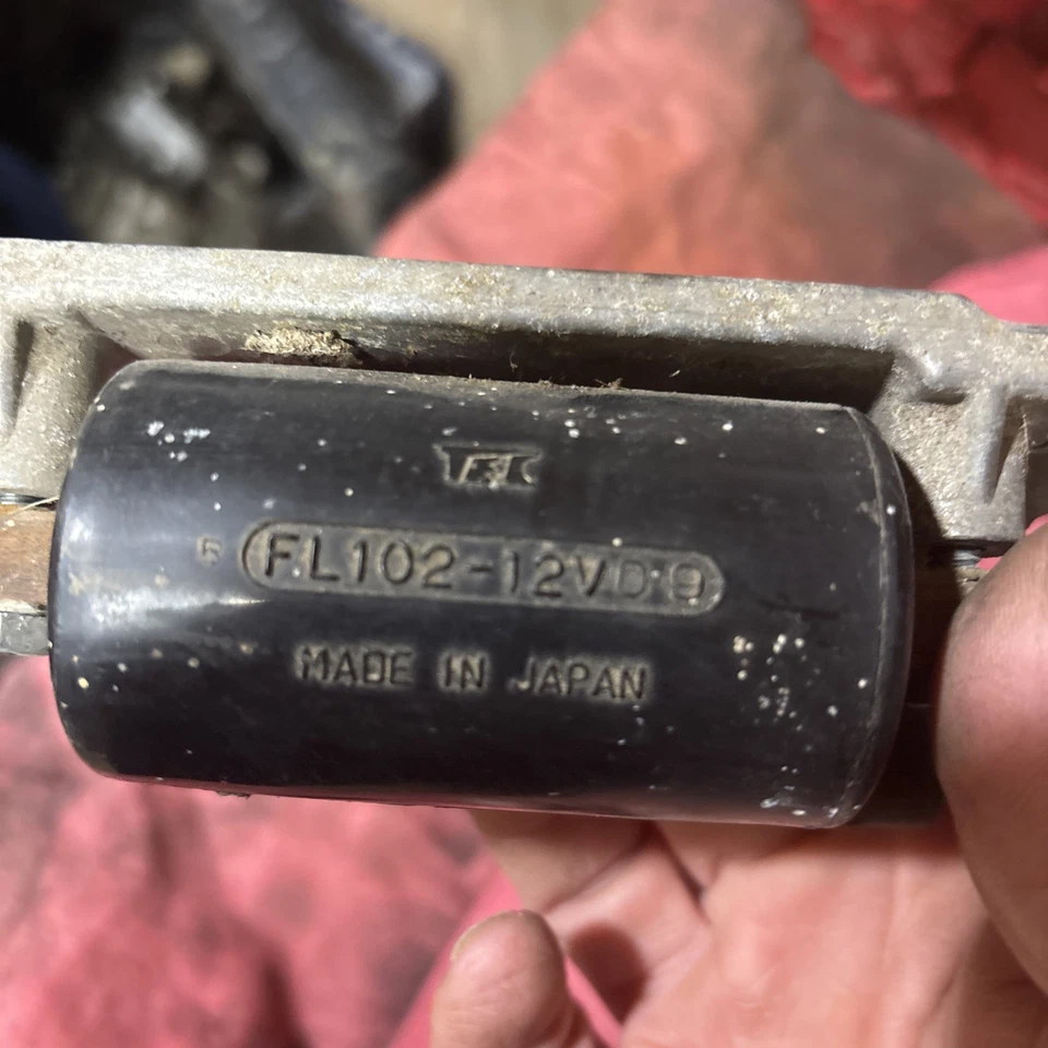 Honda CM200t Twinstar 1981 bobina de encendido y soporte de montaje Foto 3 de 4