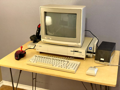 Vintage Commodore Amiga 1000 Computer and Monitor