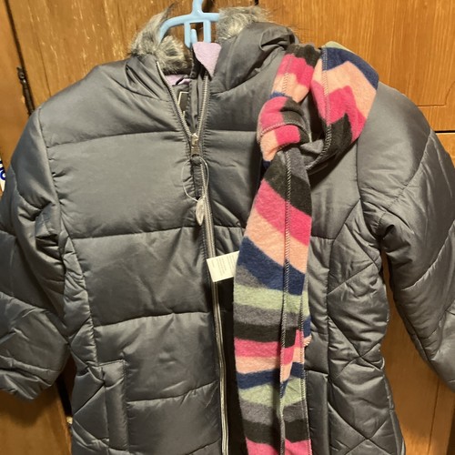 Winter Jacket Size 10/12 Girls - 第 2/10 張圖片