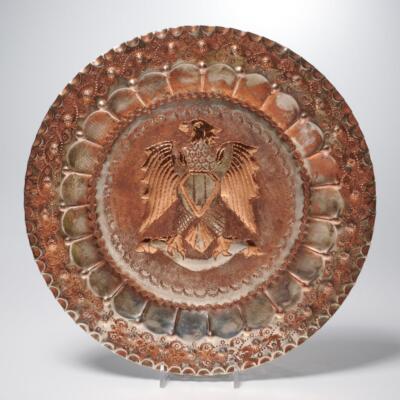 Large Hammered Copper American Bald Eagle Plate 12''di Barbara Walters Collection