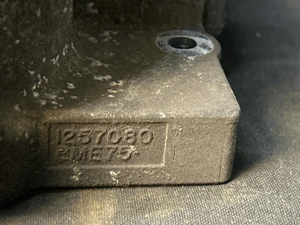 Fits 2003-06 CHEVY TAHOE Throttle Body OEM:12570800 Foto 3 de 4