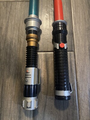 2004 1999 Hasbro Star Wars Blue Red Lightsaber Anakin Retractable