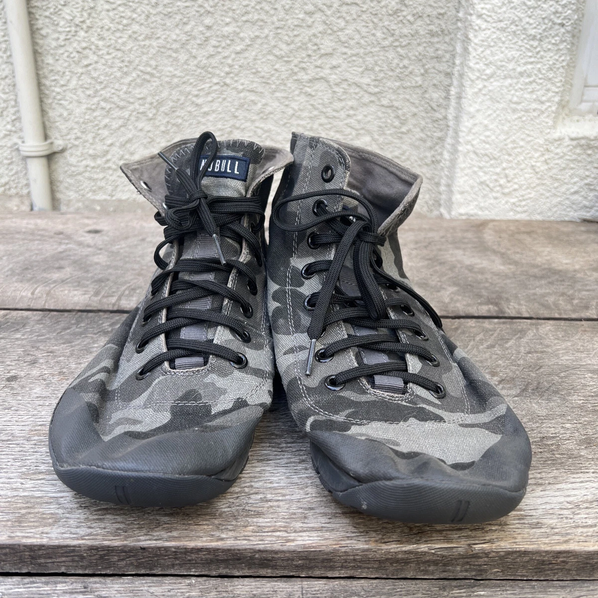 No bull shop camo high top