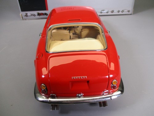 AT743 CMC 1/18 1:18 FERRARI 250GT BERLINETTA KURZER SCHRITT SWB 1961 REF M-046 SEHR GUTER ZUSTAND - Bild 6 von 22