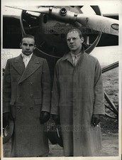 1933 Press Photo Chris Born And George Mason With Plane To Fly In Air Races