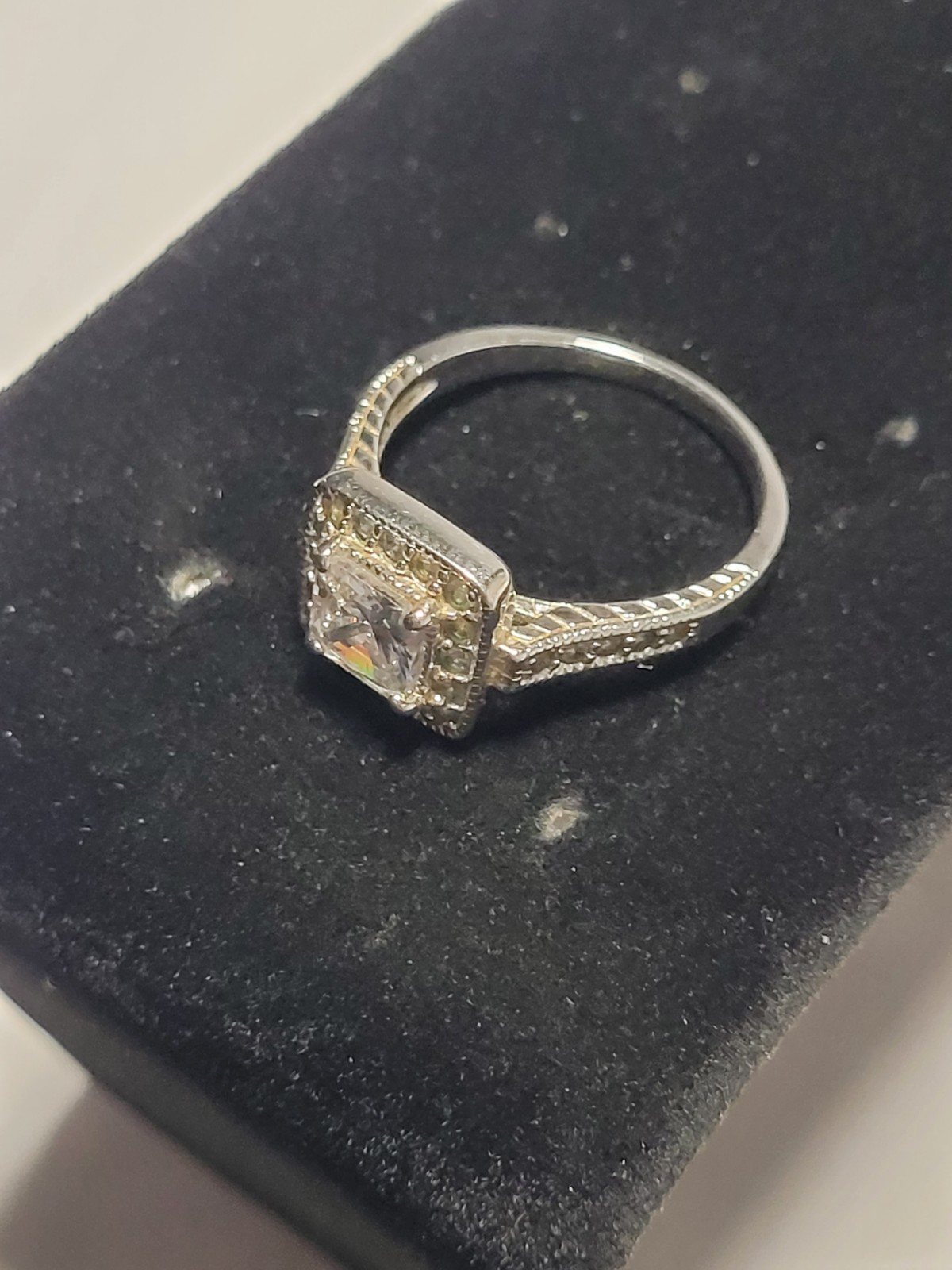 Silvertone Ring Clear Rhinestone Solitaire Halo E… - image 3