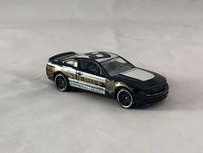 Hot Wheels 2010 Ford Mustang Gt 2012 Main Street Police Dept Black Pr5s