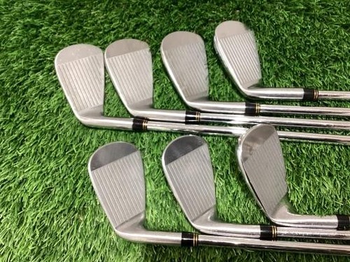 Bridgestone TOURSTAGE X-BLADE GR Irons #4-9,Pw(7Clubs)/NS PRO 950GH/Flex:Stiff - Picture 2 of 5
