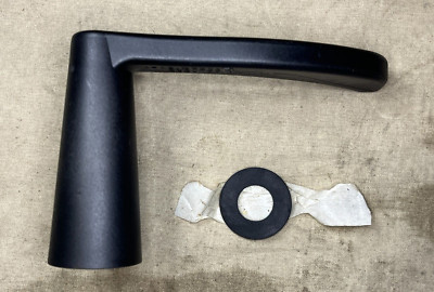 CAT 299-6986 LOADER BACKHOE CAB DOOR AND WIND LATCH ASSEMBLY 2540