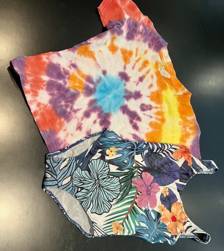 Little Girls 3-4 OnePiece Flowered Bathing Suit W/Size 4Tye Die T-shirt