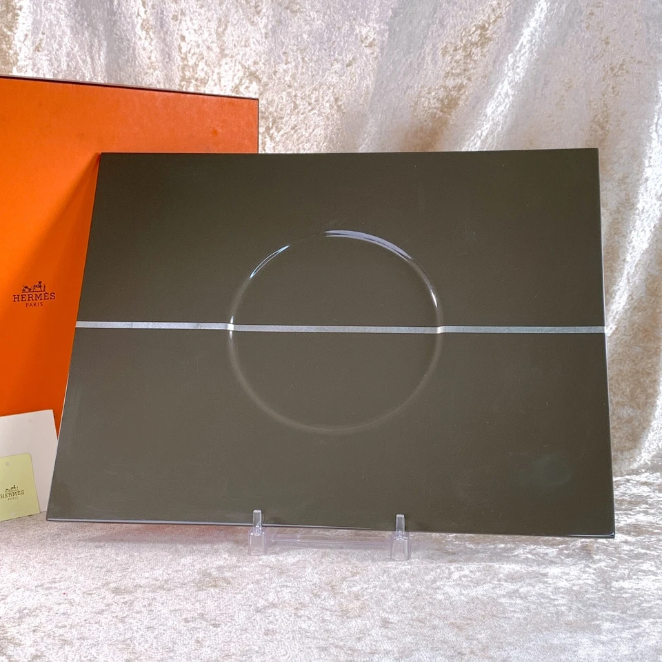 Hermes Large Rectangle Tray Lacquer Finish 40 x 30 cm with Case - Image 2 of 4