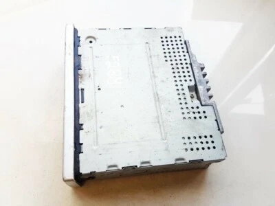 Y22971270 Stéréo Radio Y22-9712-70 1z for Audi A6 1995 FRF846343-50 - Photo 1/4