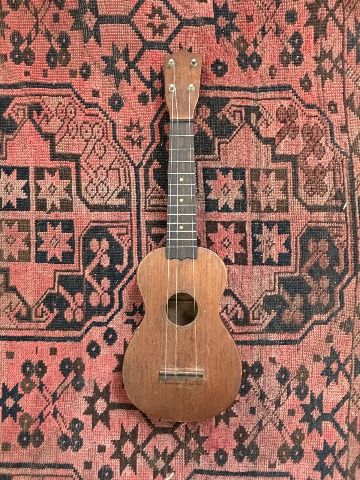 ANTIQUE U G WASHBURN LYON & HEALY MAKERS CHICAGO USA UKULELE UKE