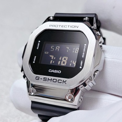 美品 カシオ G-SHOCK GM-5600U シルバー 銀 【0390】 Good Condition Casio G-SHOCK GM-5600U Silver Silver [0390] | eBay