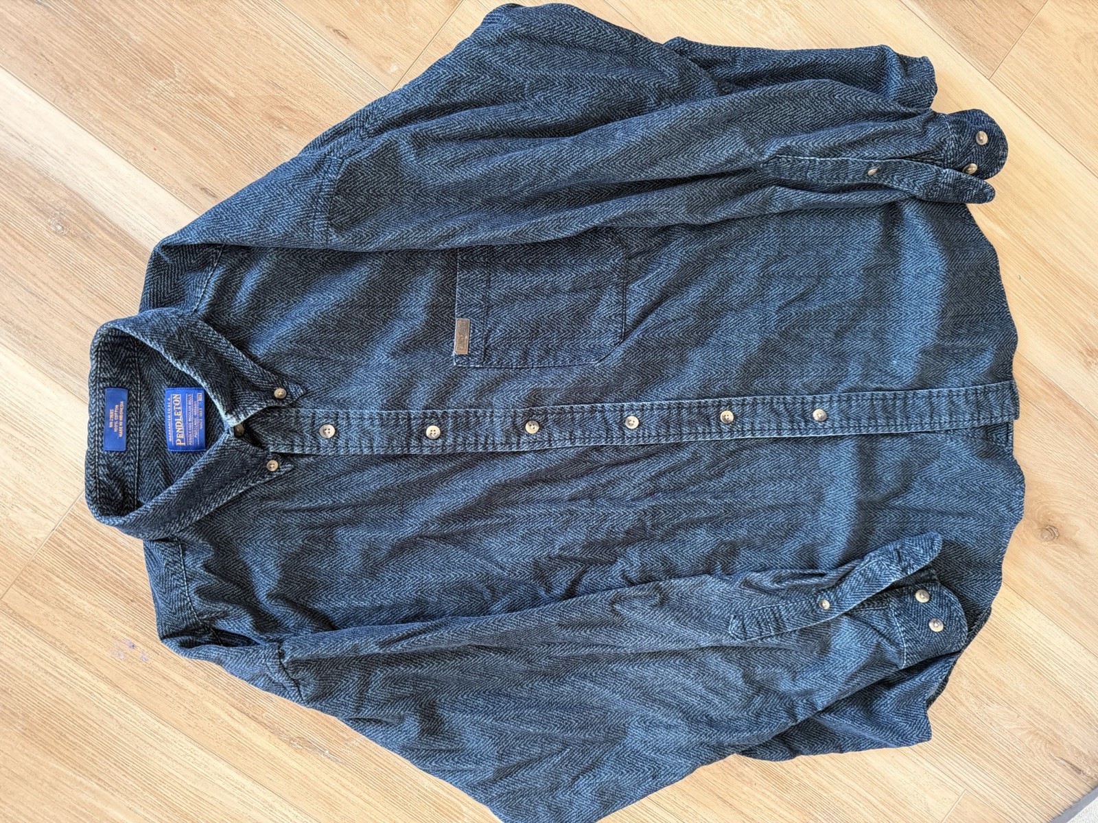 Pendleton Men's Blue Flannel Cotton Button-Up Shi… - image 1