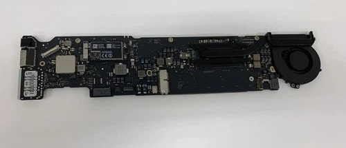 Apple MacBook Air A1466 2015 Logic Board Core i5 1.6GHz 4GB -820-00165-A