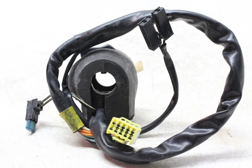 03-09 SUZUKI SV650S OEM CLIP IZQUIERDO EN MANGO BOCINA SEÑALES INTERRUPTOR INTERRUPTORES Foto 3 de 4