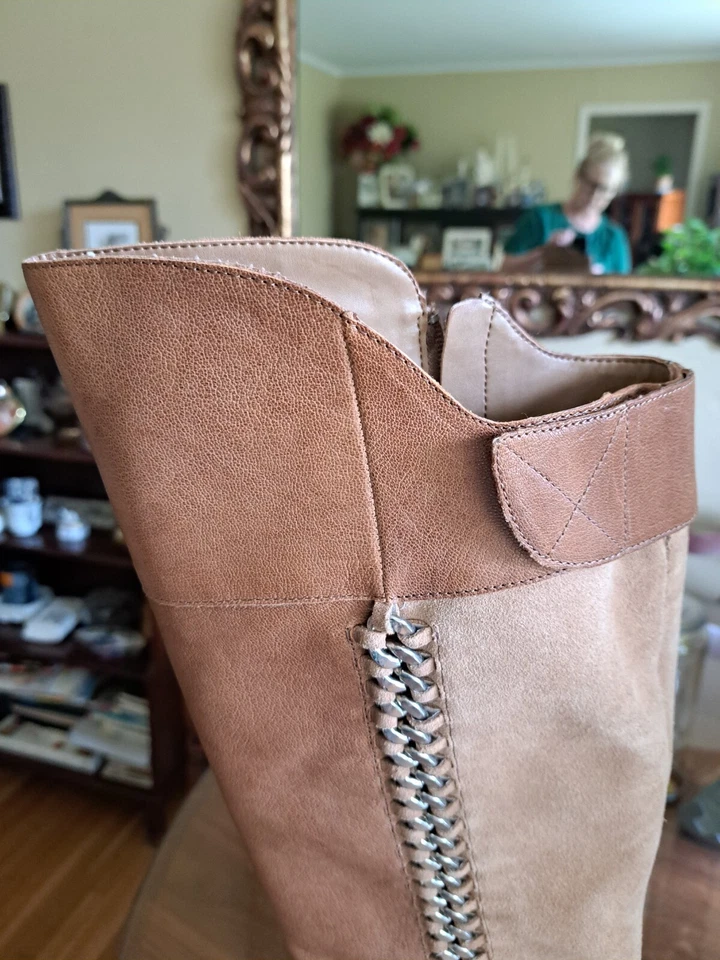 Gianni Bini Hasta la Rodilla Gamuza Cadena Almendra - Botas Tacón - Talla 10M - Usadas dos veces Foto 3 de 4