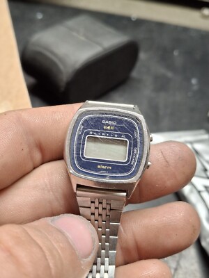 Casio LA 555 Ladies Digital Watch 1970s Vintage Blue Dial Watch