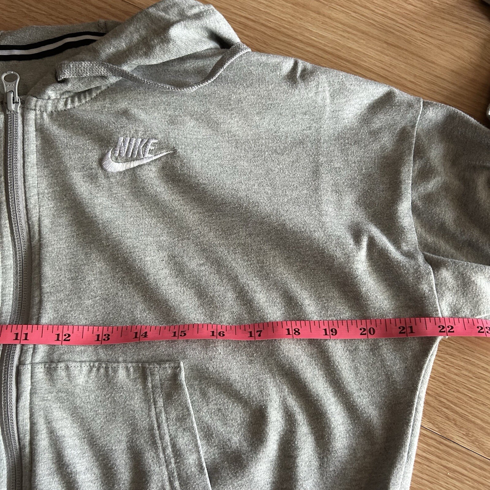 SACAI X NIKE Nike Sportswear Giacca con cappuccio grigia cropped donna XS