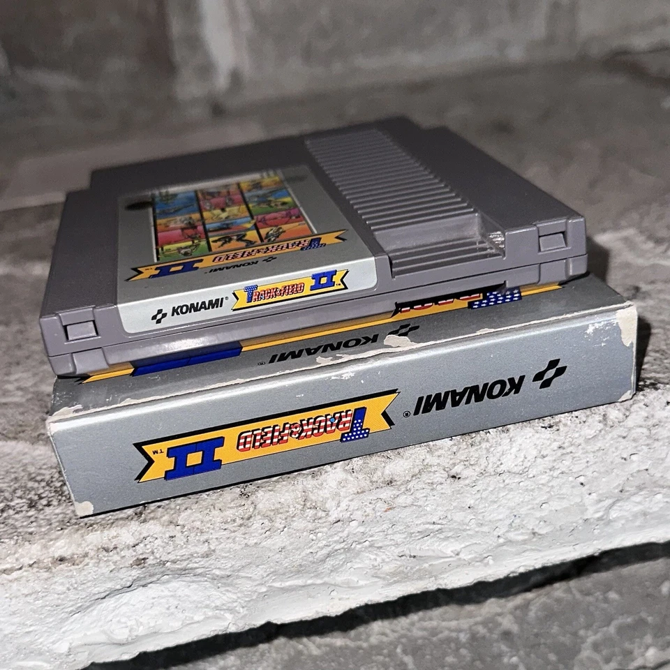 Tested NES Track & Field 2 CIB Complete in Box Manual 3-Screw Black Circle Seal - Image 3 of 4