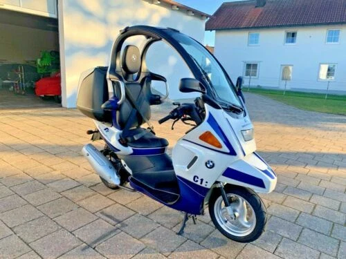 81-125 ccm Leistung 11-25 kW (15-34 PS) Motorräder