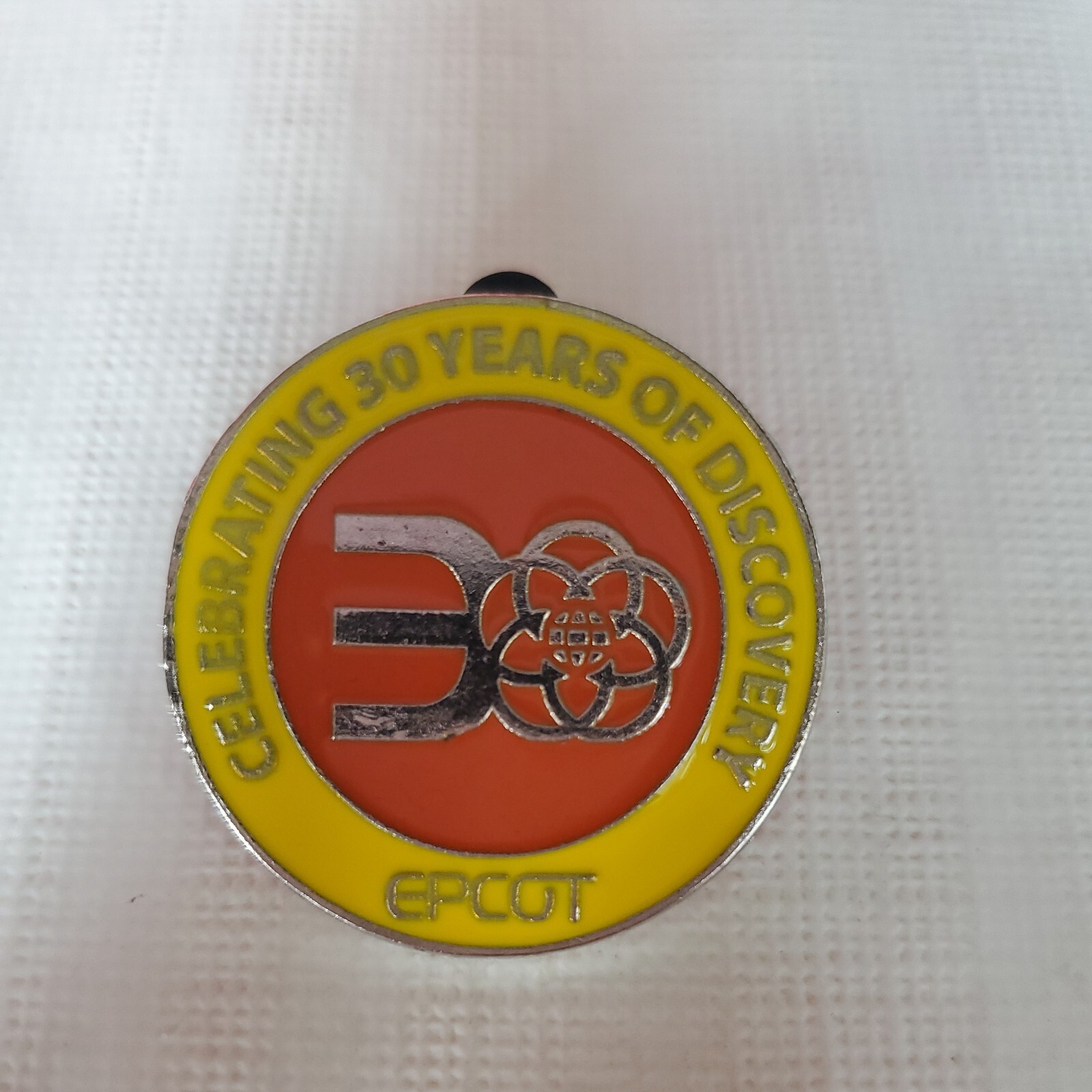DISNEY HIDDEN MICKEY EPCOT 30TH ANNIVERSARY CELEBRATING 30 YEARS DISCOVERY PIN