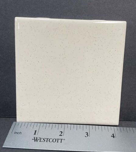 VTG Ceramic Wall Tile. 4 1/4" X 4 1/4" Beige Salt Pepper Speckle Glossy Mexico