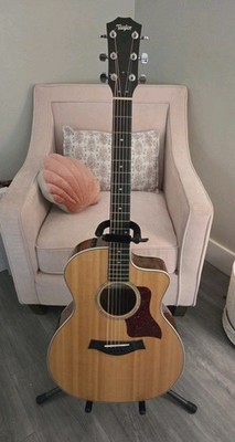 Taylor 214ce DLX with Deluxe Hardshell Case 2018