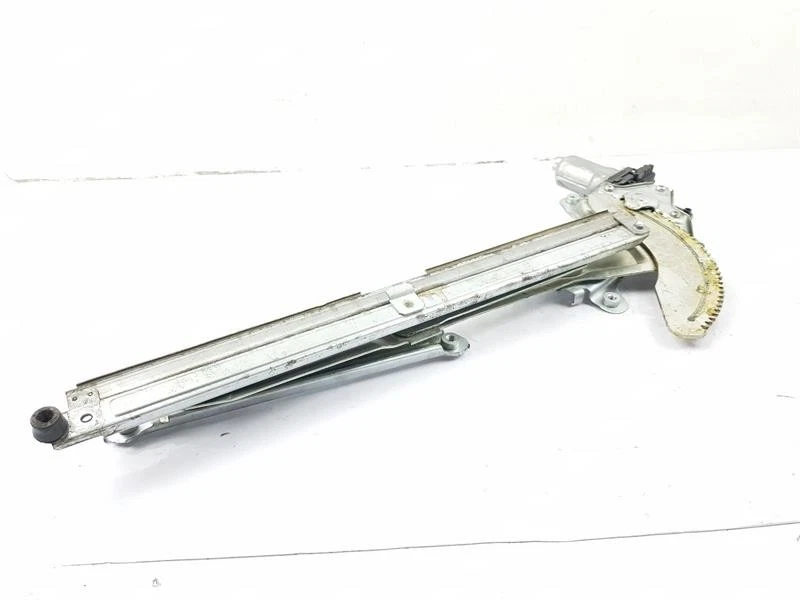 Suzuki Swift 2008 regulador de ventana delantera lado derecho del conductor hatchback de 5 puertas  Foto 2 de 4