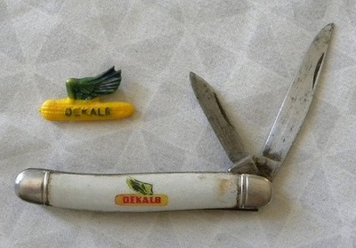 Vintage Dekalb Seed Corn Flying Ear of Corn Pocket Knife & Pin