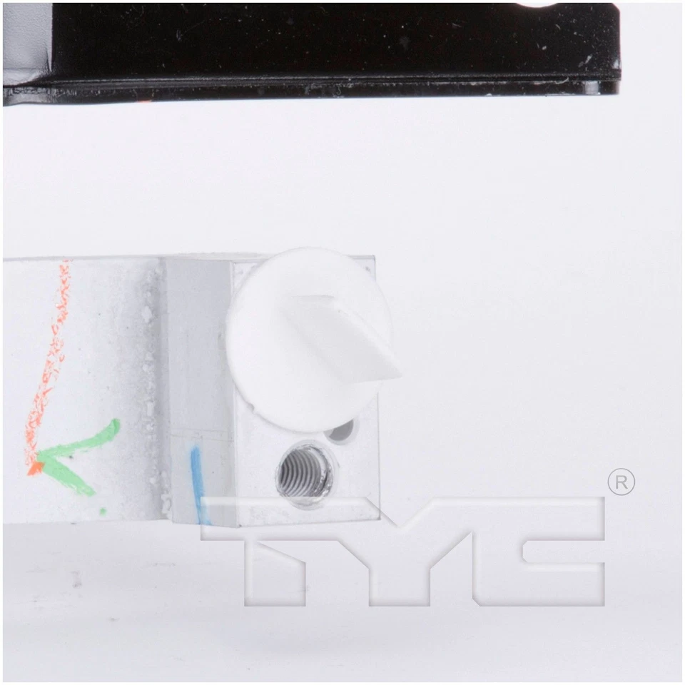 Condensador de aire acondicionado TYC 3109 para 01-04 Infiniti Nissan Pathfinder QX4 Foto 4 de 4