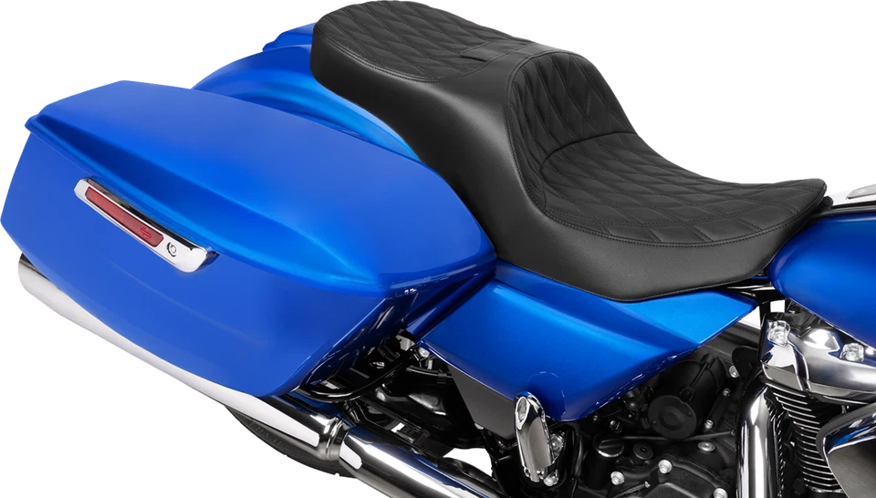 Asiento Drag Specialties Freedom Forward Diamond para Harley Touring FLHX 2023-2025 Foto 3 de 4
