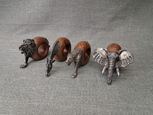 4 Makoulpa African Wood & Pewter Safari Jungle Napkin Ring Set Elephant Lion Leo