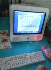 Apple eMac A1002 All in One vintage computer PC G4 with Keyboard and Mouse Works