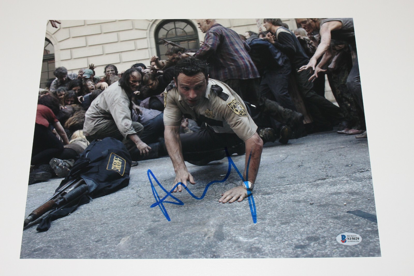 B Umsatz Andrew Lincoln Signiert 11x14 Foto Beckett Bas Coa 3 Die Walking Tot Rick Grimes Kostenloser Versand Und Installation Tortuefoods Com