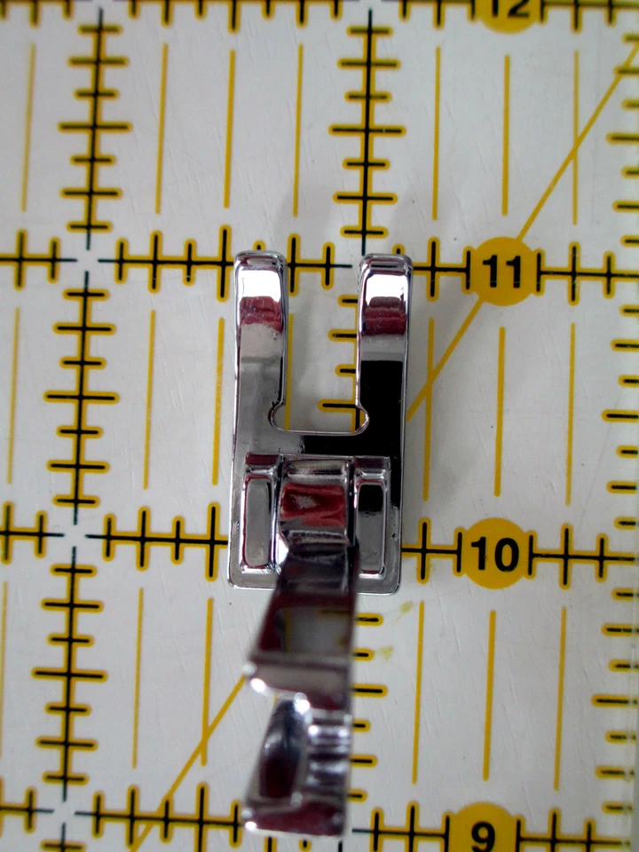 HIGH SHANK Open Toe / Satin Stitch FOOT * NECCHI Lydia MIRA Super Nova * BROTHER - Image 3 of 4