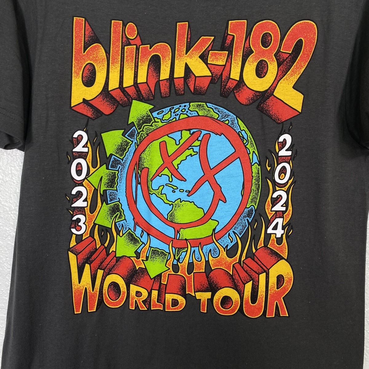 Blink 182 Shirt Womens Medium World Tour 2023 Official
