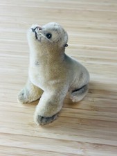 Cute Vintage STEIFF Seal "Robby" Mohair 5" Tall good condition missing name Tag