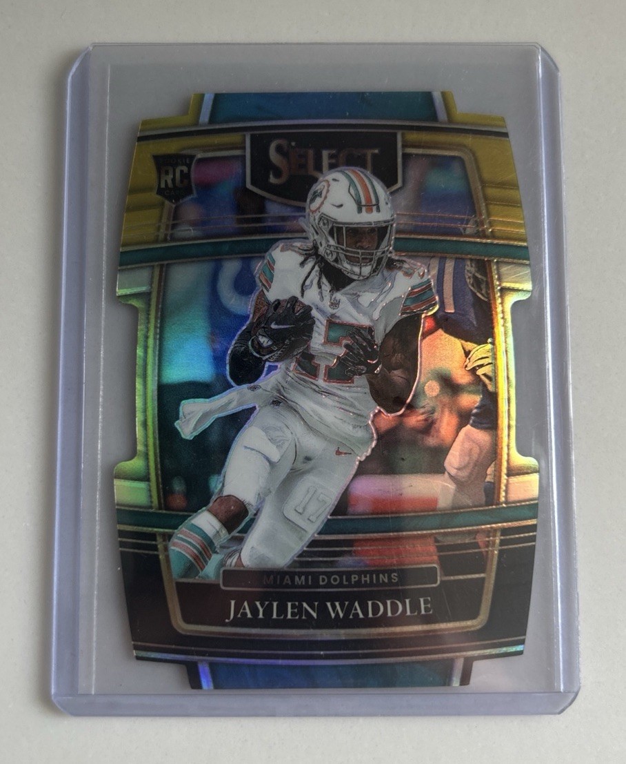 2021 JAYLEN WADDLE SELECT DIE CUT BLACK & GOLD CONCOURSE LEVEL ROOKIE NO. 48